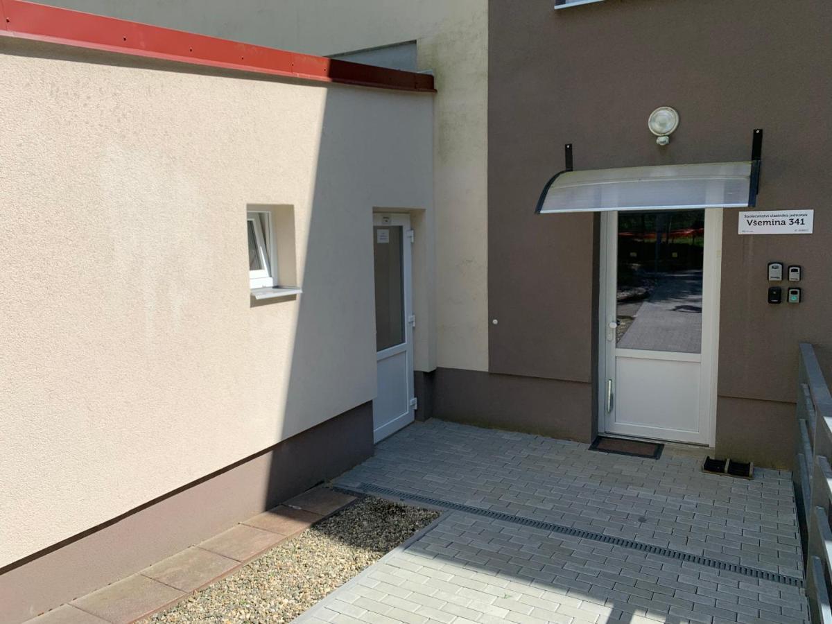 Vsemina Apartman Luzkovice Ngoại thất bức ảnh